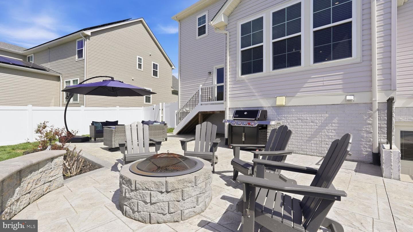 424 Daylily Lane photo 37