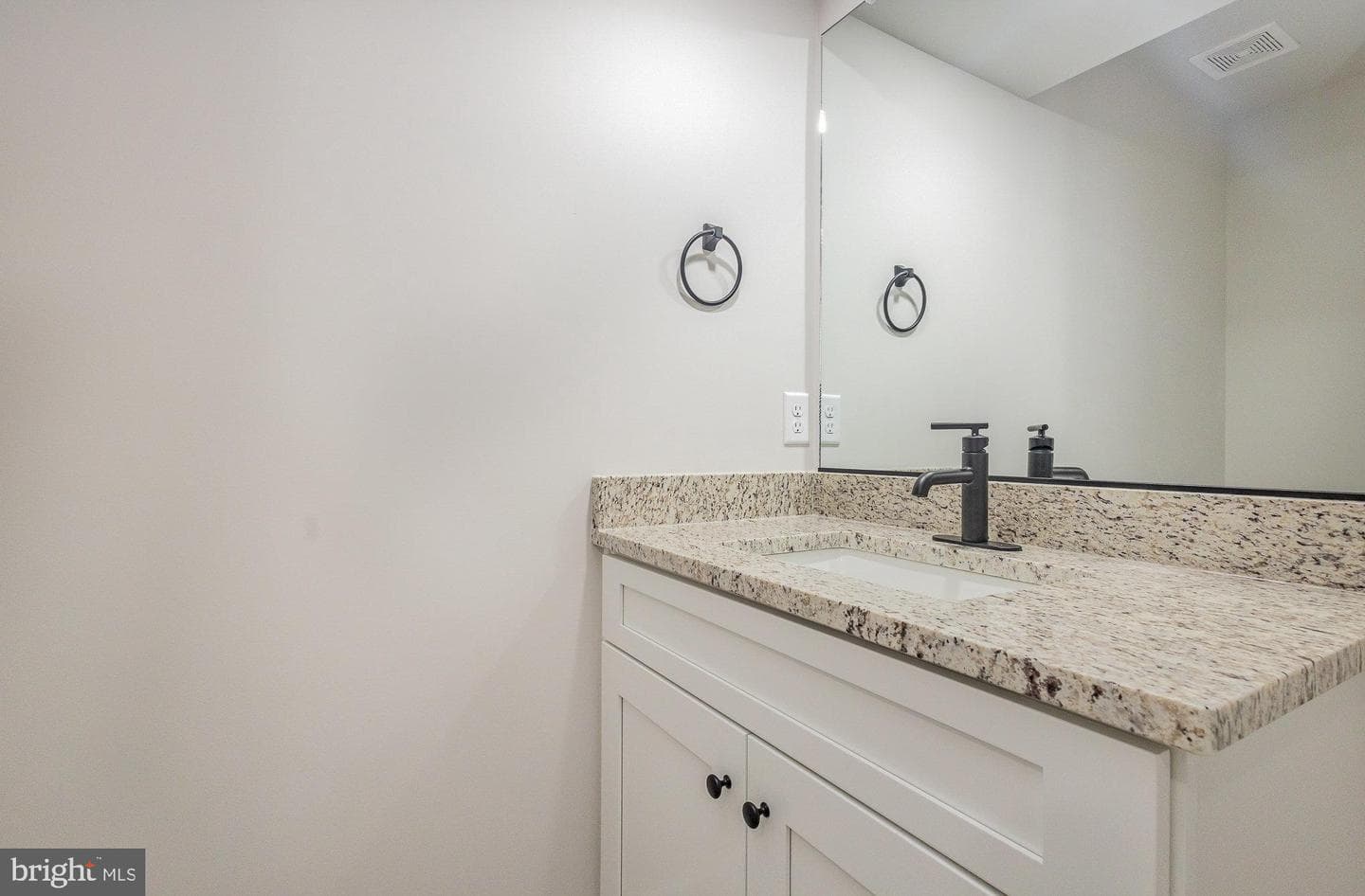 1027 John Paul Jones Drive photo 31