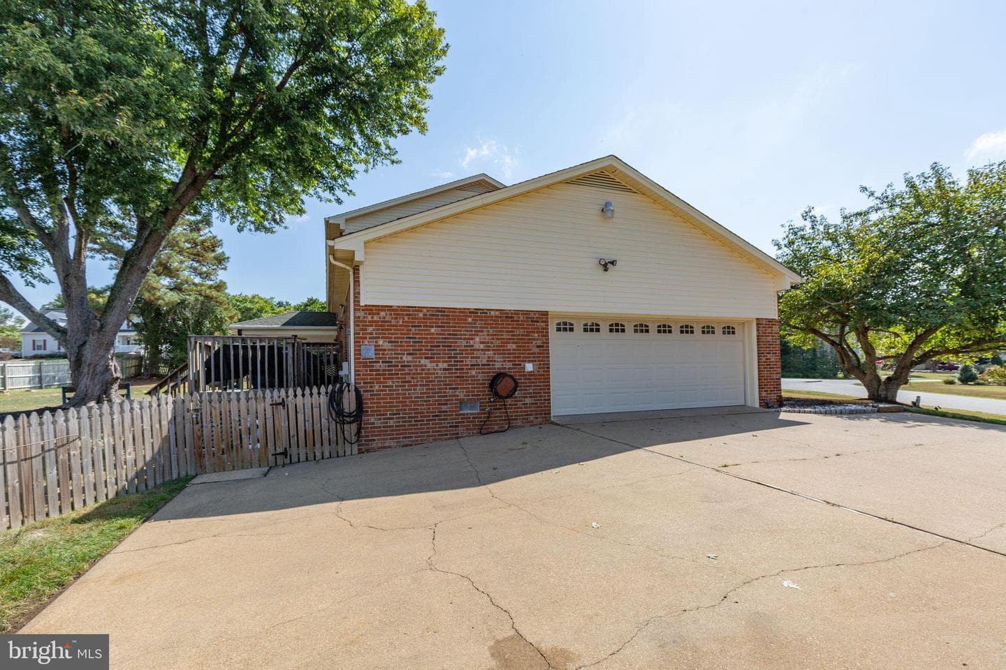 2123 Matthew Lane photo 13