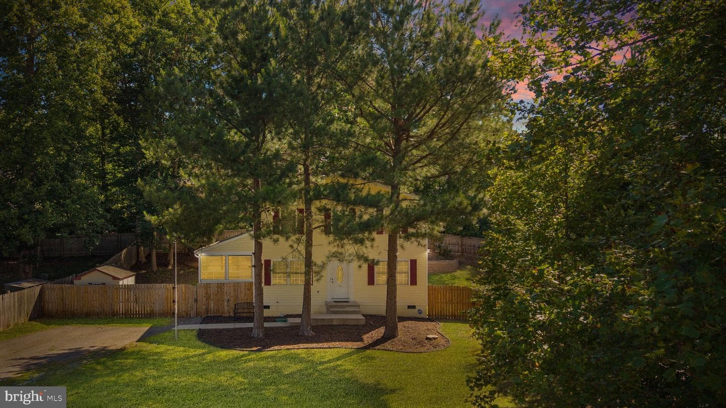 36 Plumosa Drive photo 3