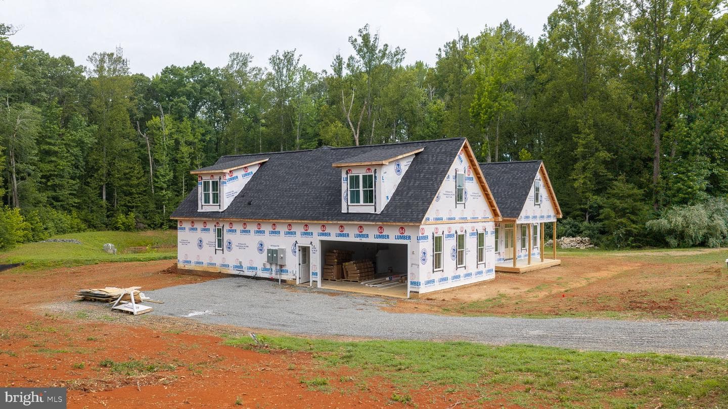 38 Dahlia Ln photo 4
