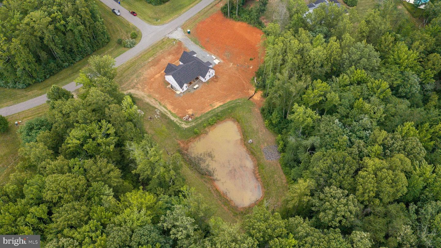 38 Dahlia Ln photo 9