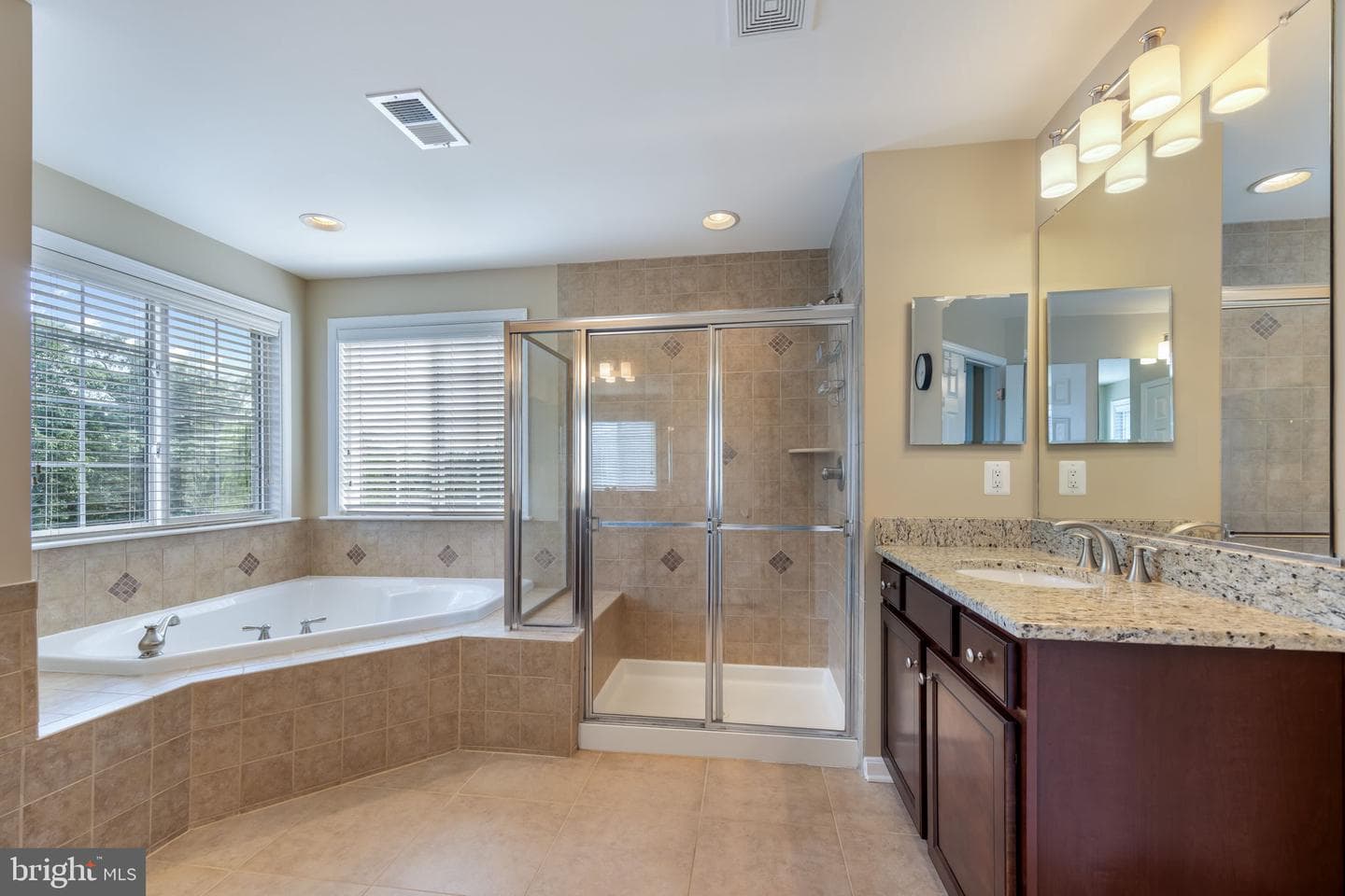 20 Dewitt Road photo 31
