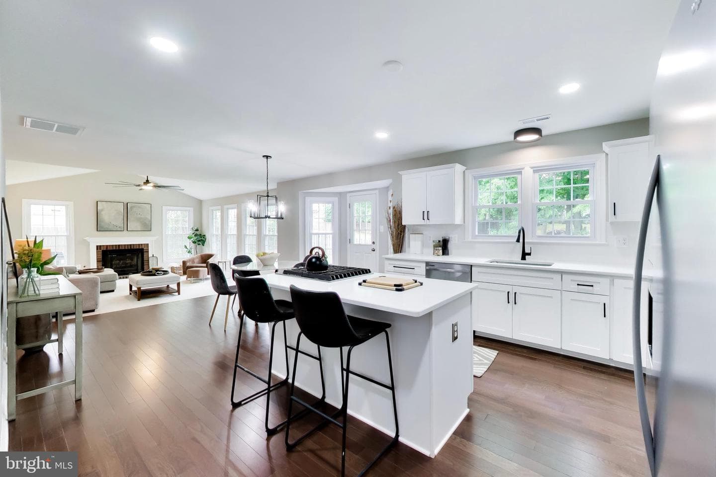 11 Danbury Forest Lane photo 4