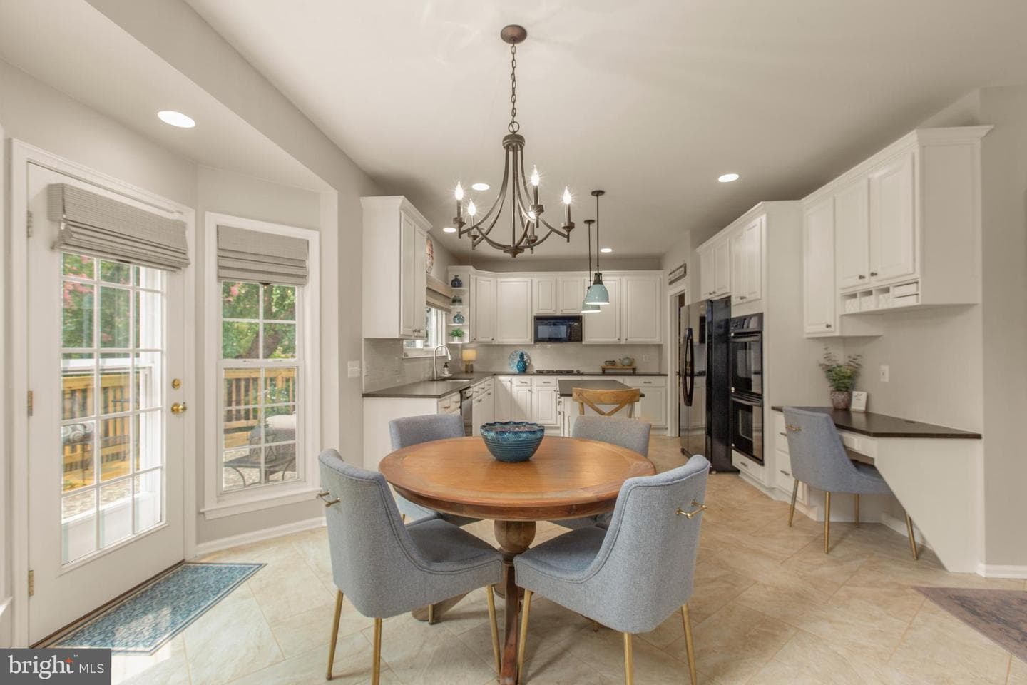 24 Tavern Road photo 20