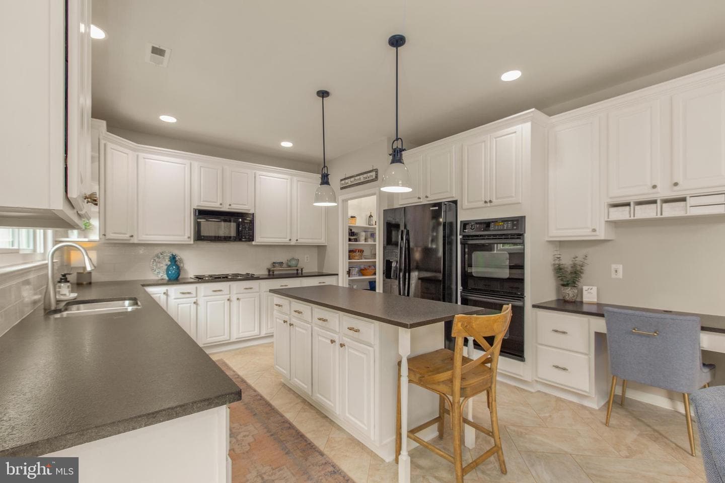 24 Tavern Road photo 24
