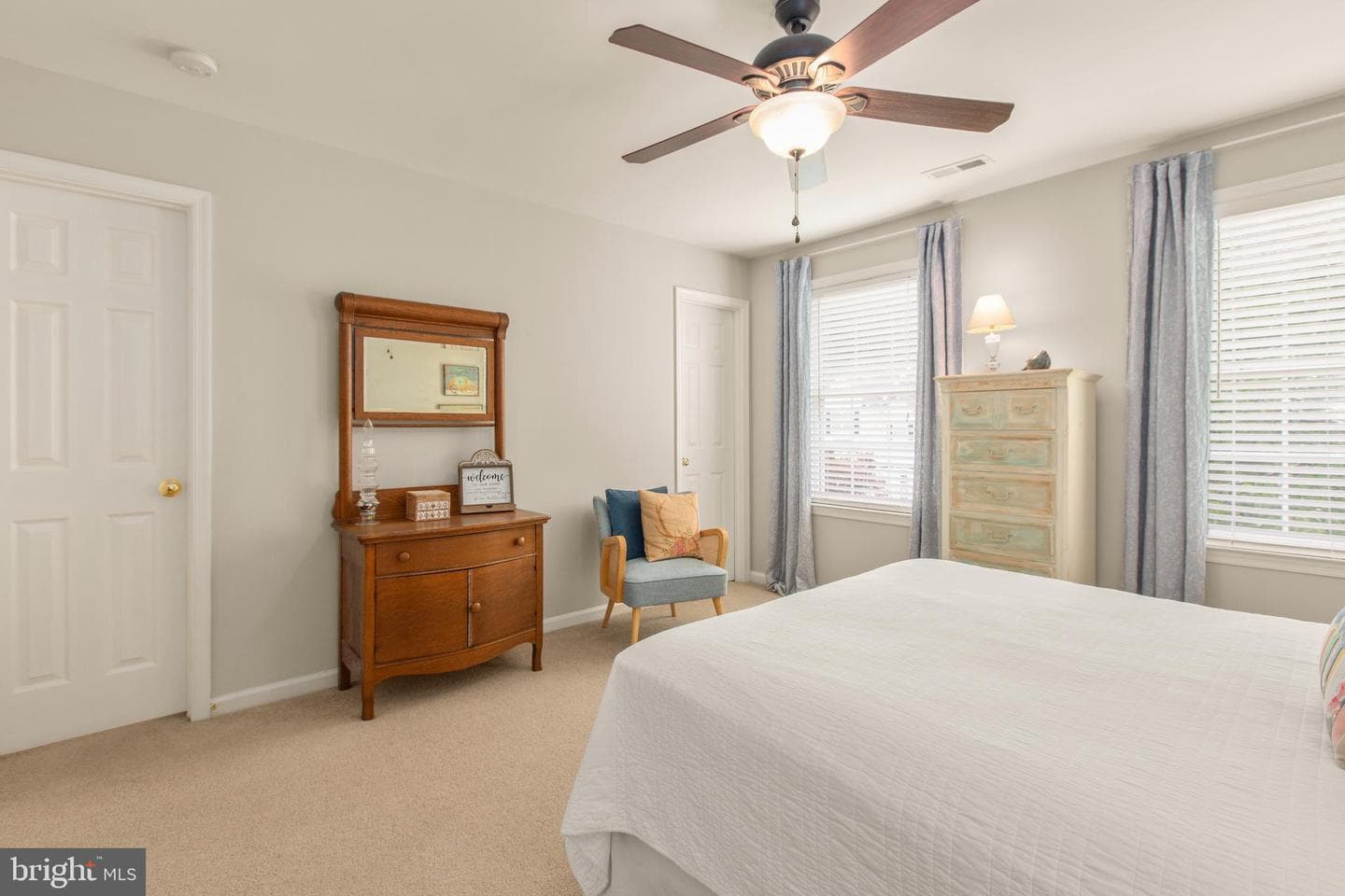 24 Tavern Road photo 46