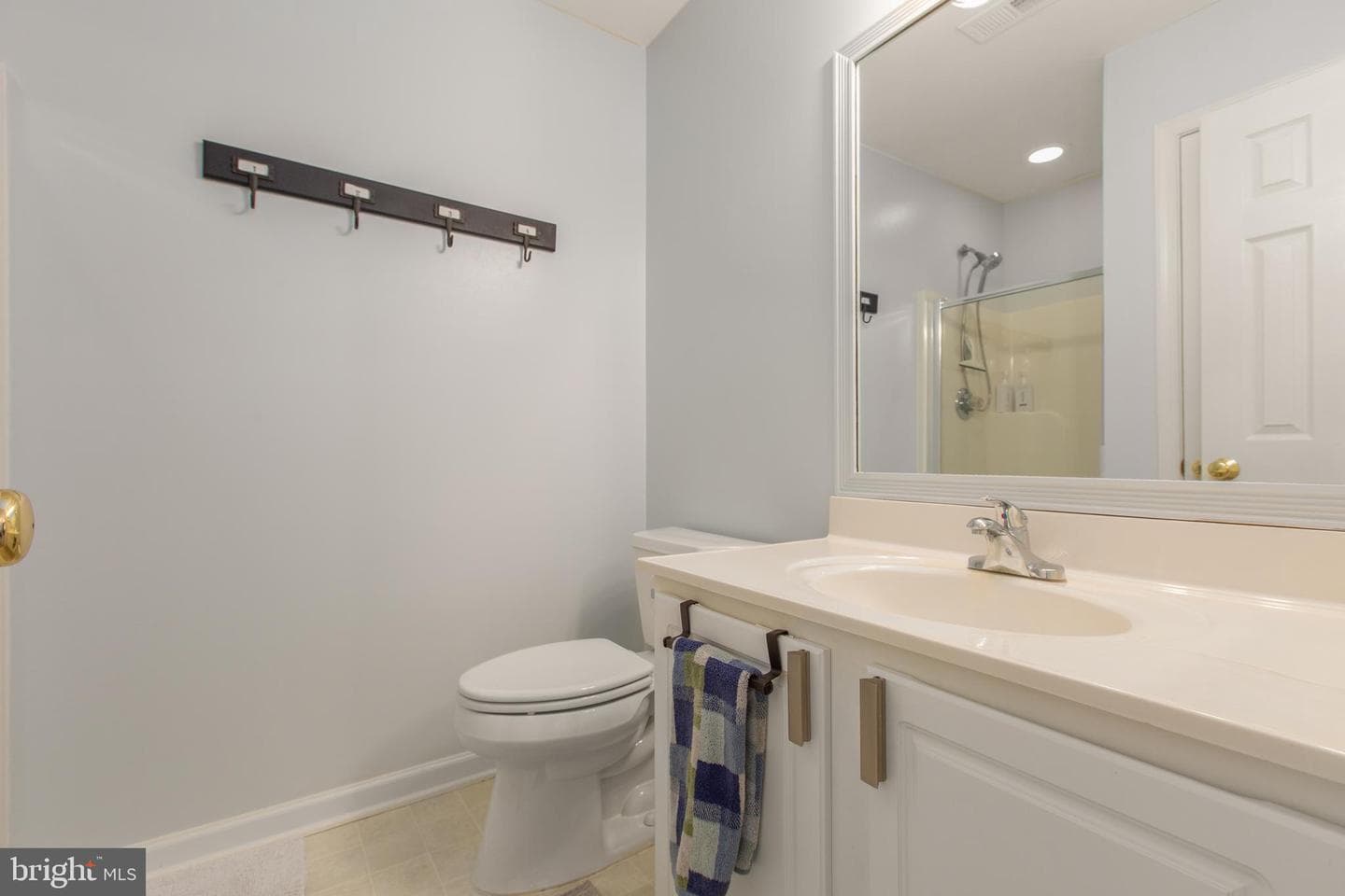 24 Tavern Road photo 52