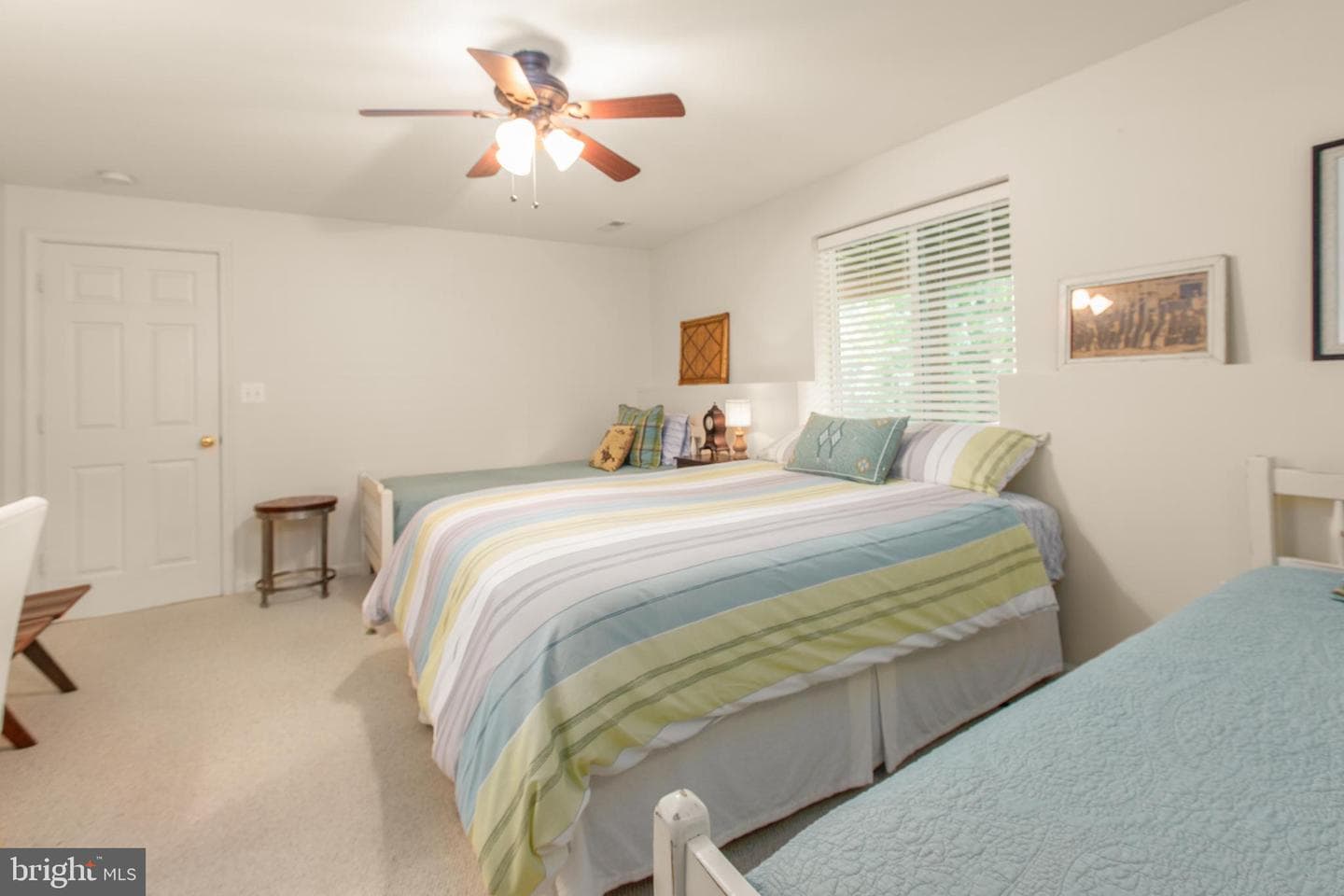 24 Tavern Road photo 63