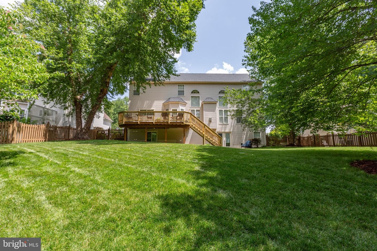 24 Tavern Road photo 70