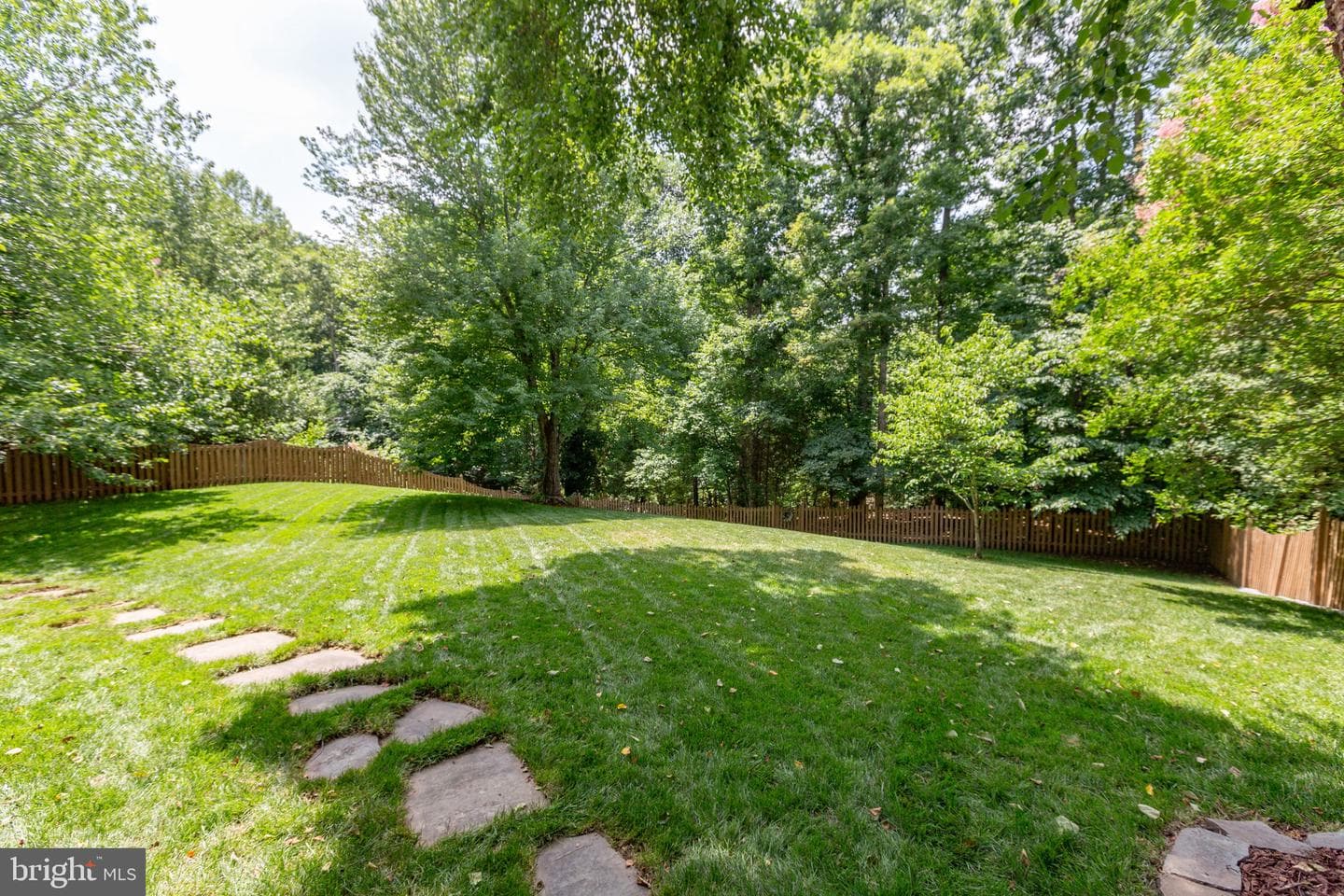 24 Tavern Road photo 79