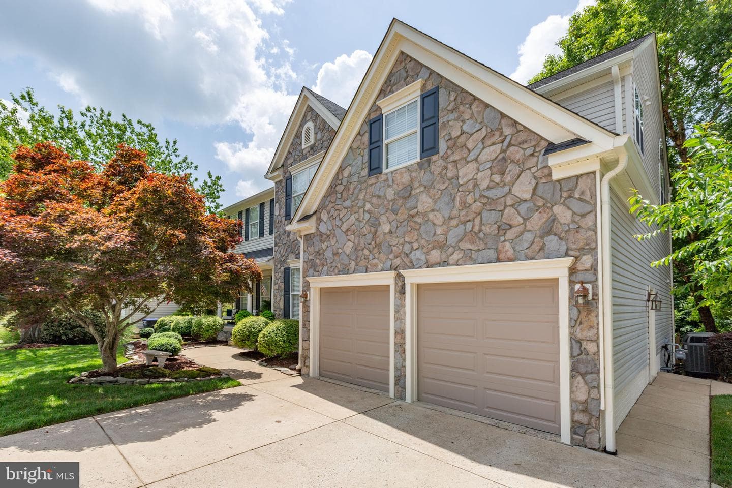 24 Tavern Road photo 87