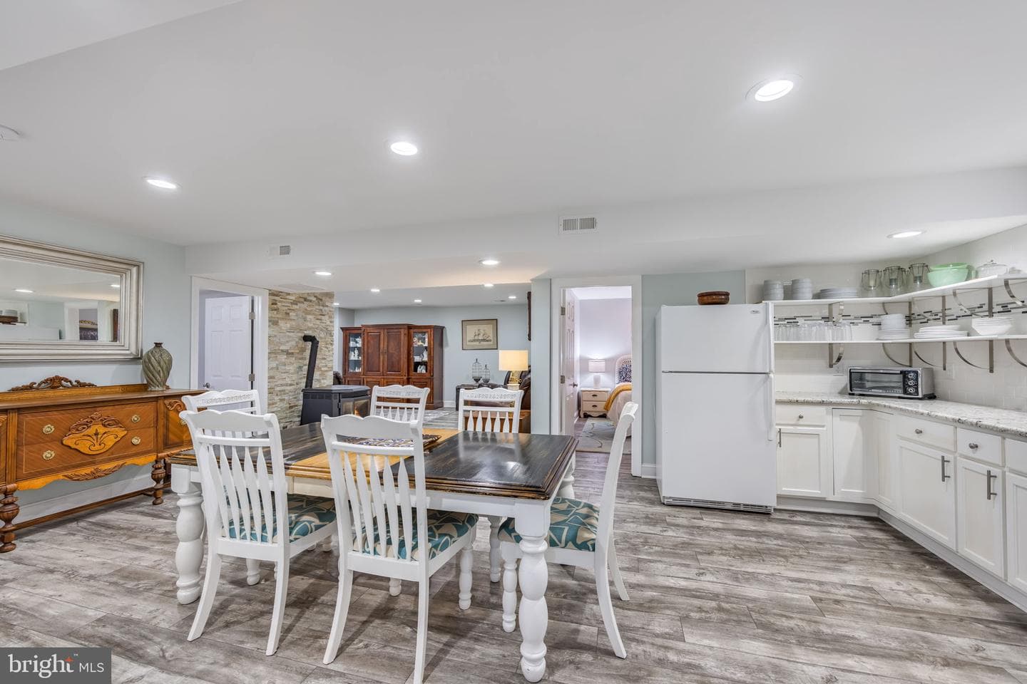 2 Abel Drive photo 46