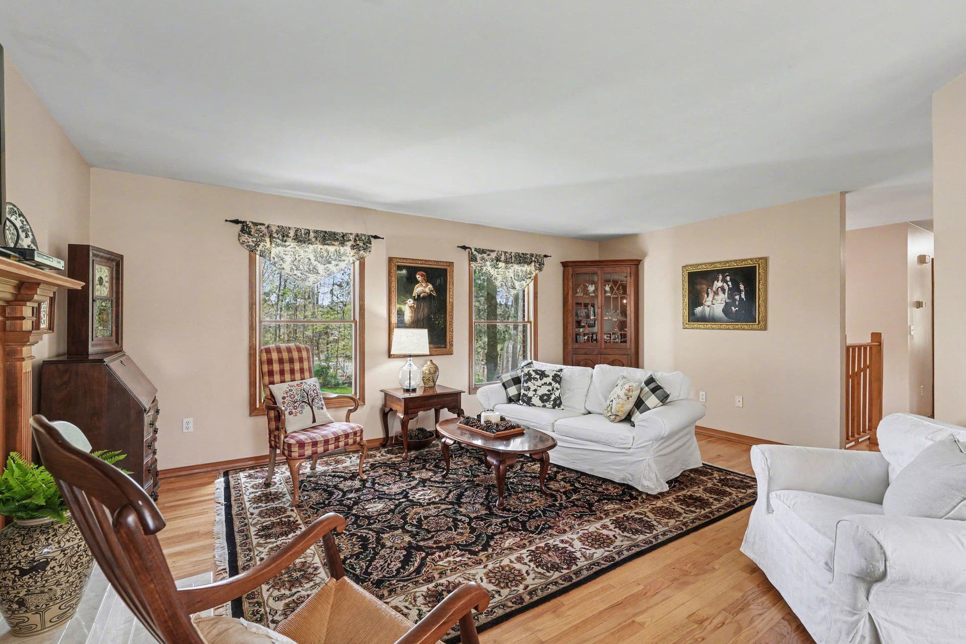 86 Mockingbird Lane photo 8