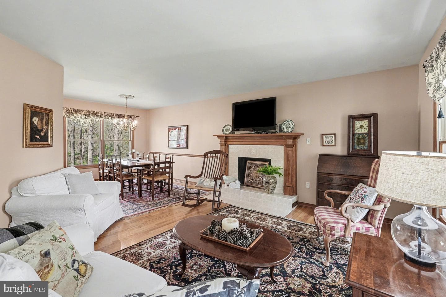 86 Mockingbird Lane photo 9