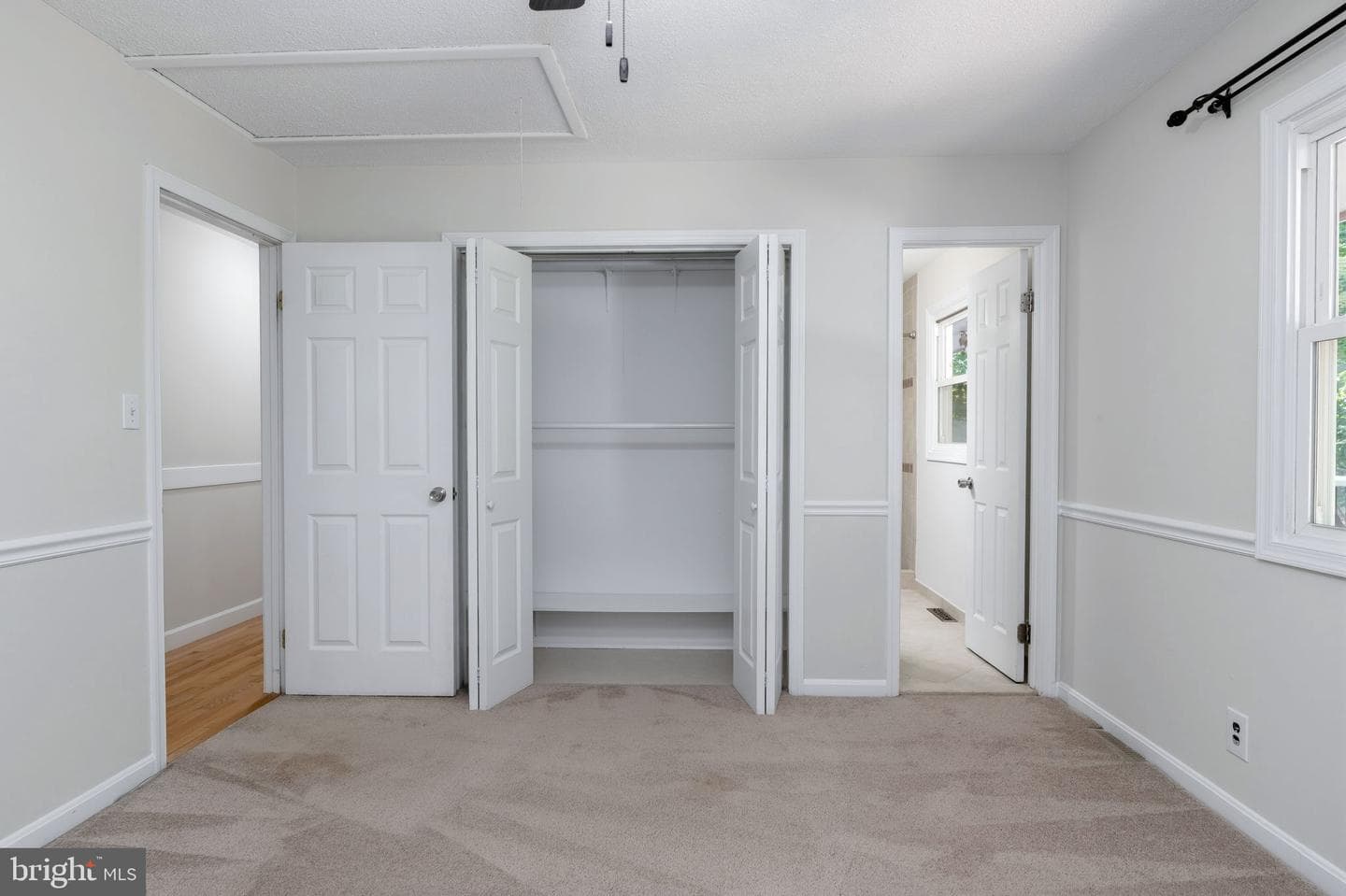 1023 Isabella Drive photo 32