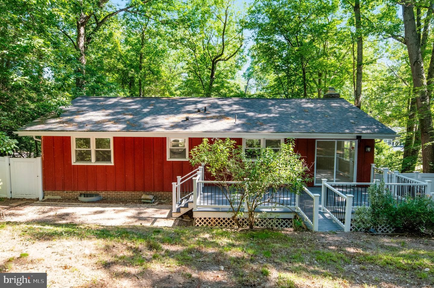 1023 Isabella Drive photo 4
