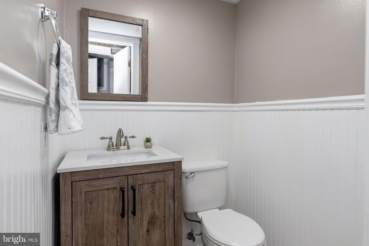 1023 Isabella Drive photo 43