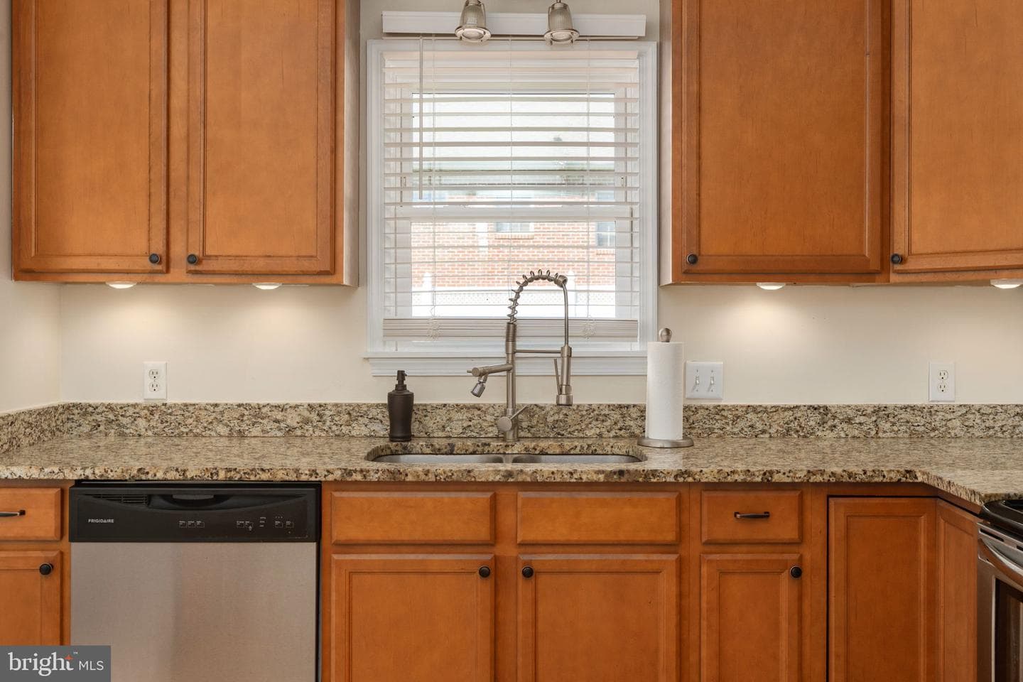 400 Collingwood Drive photo 17
