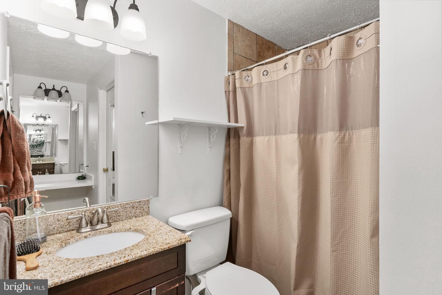 400 Collingwood Drive photo 26