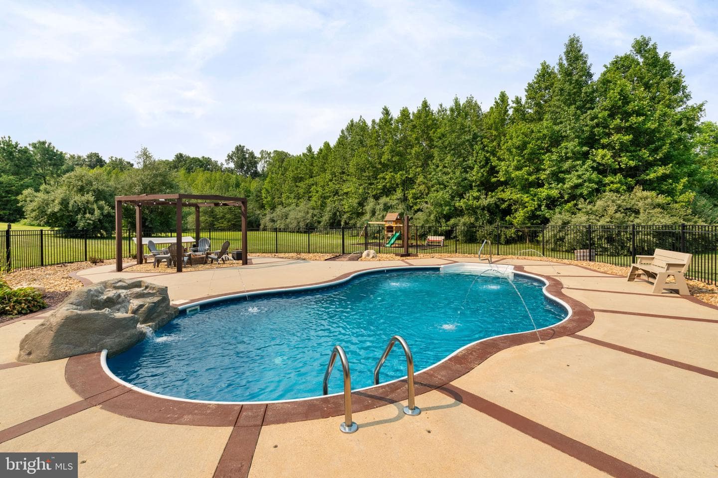 15 Boxwood Court photo 3