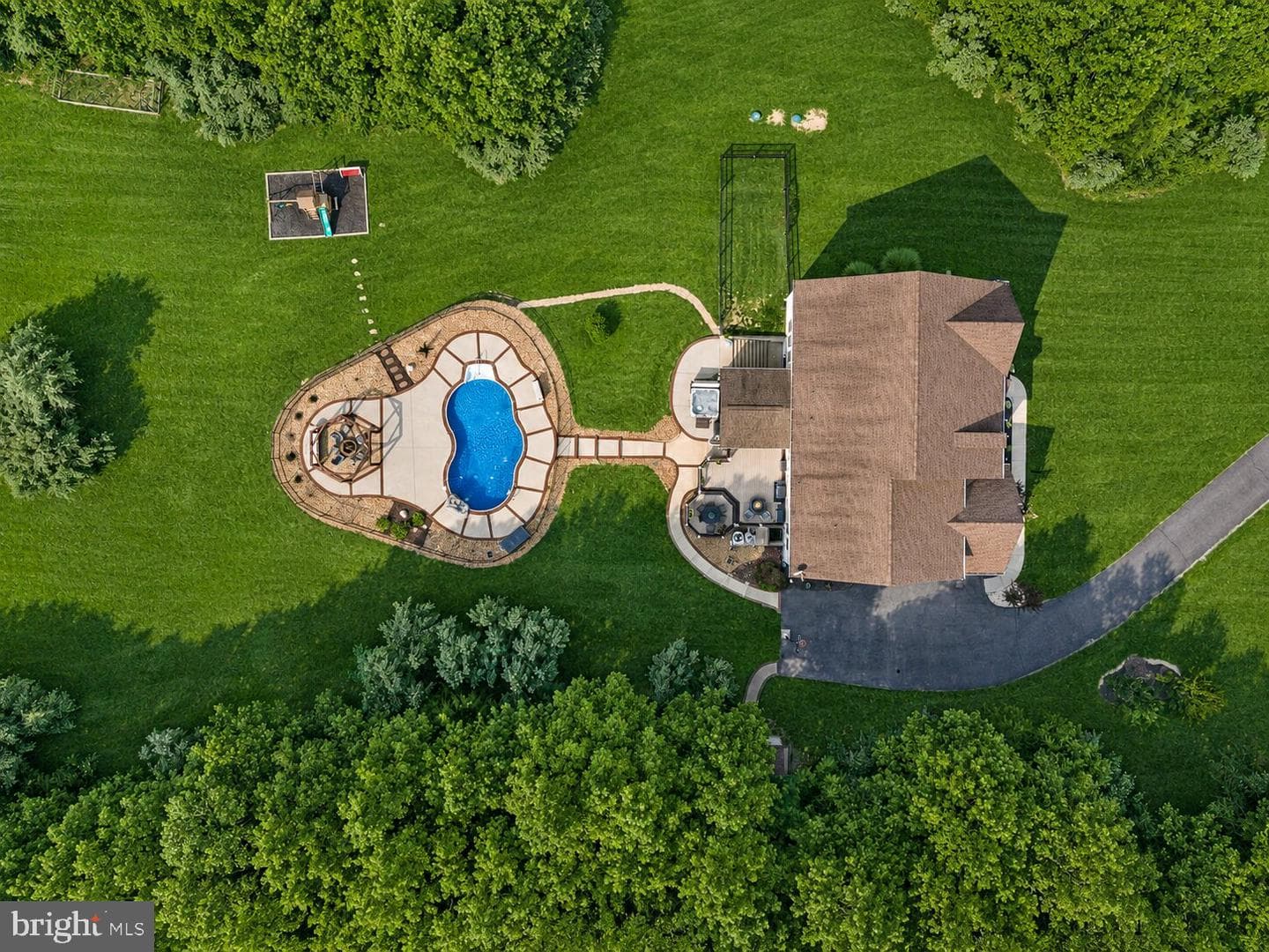 15 Boxwood Court photo 49