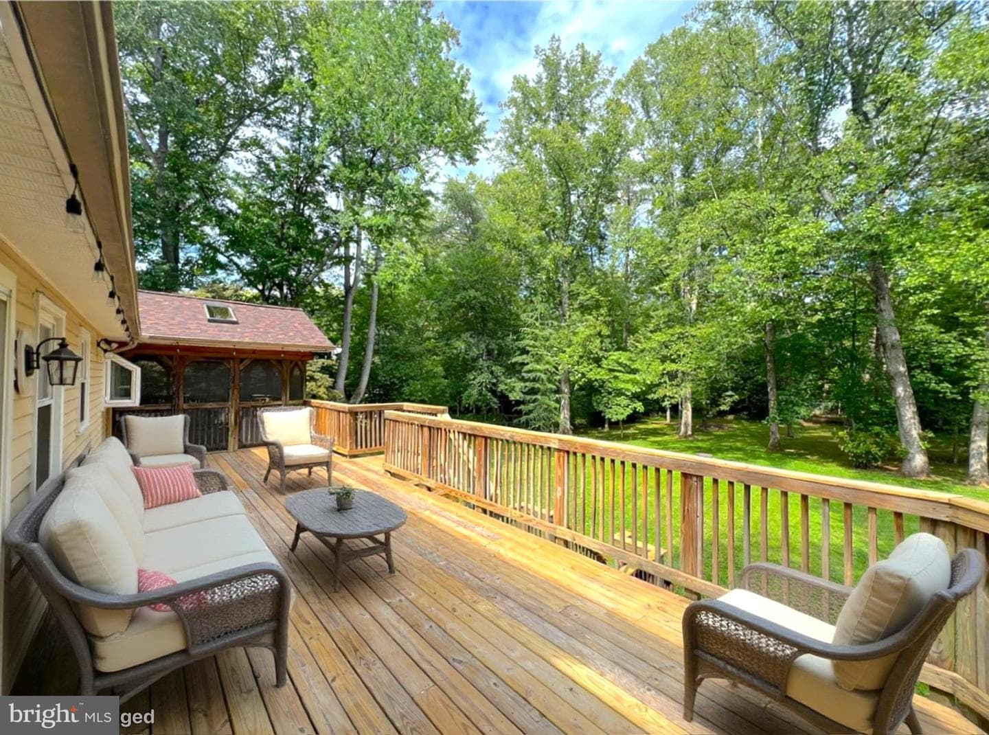 12 Clover Hill Drive photo 16