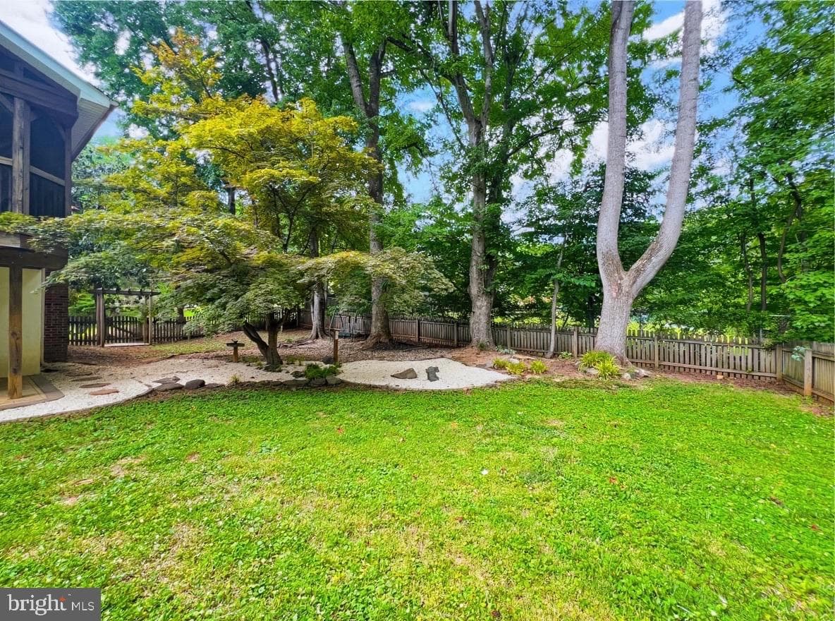 12 Clover Hill Drive photo 39