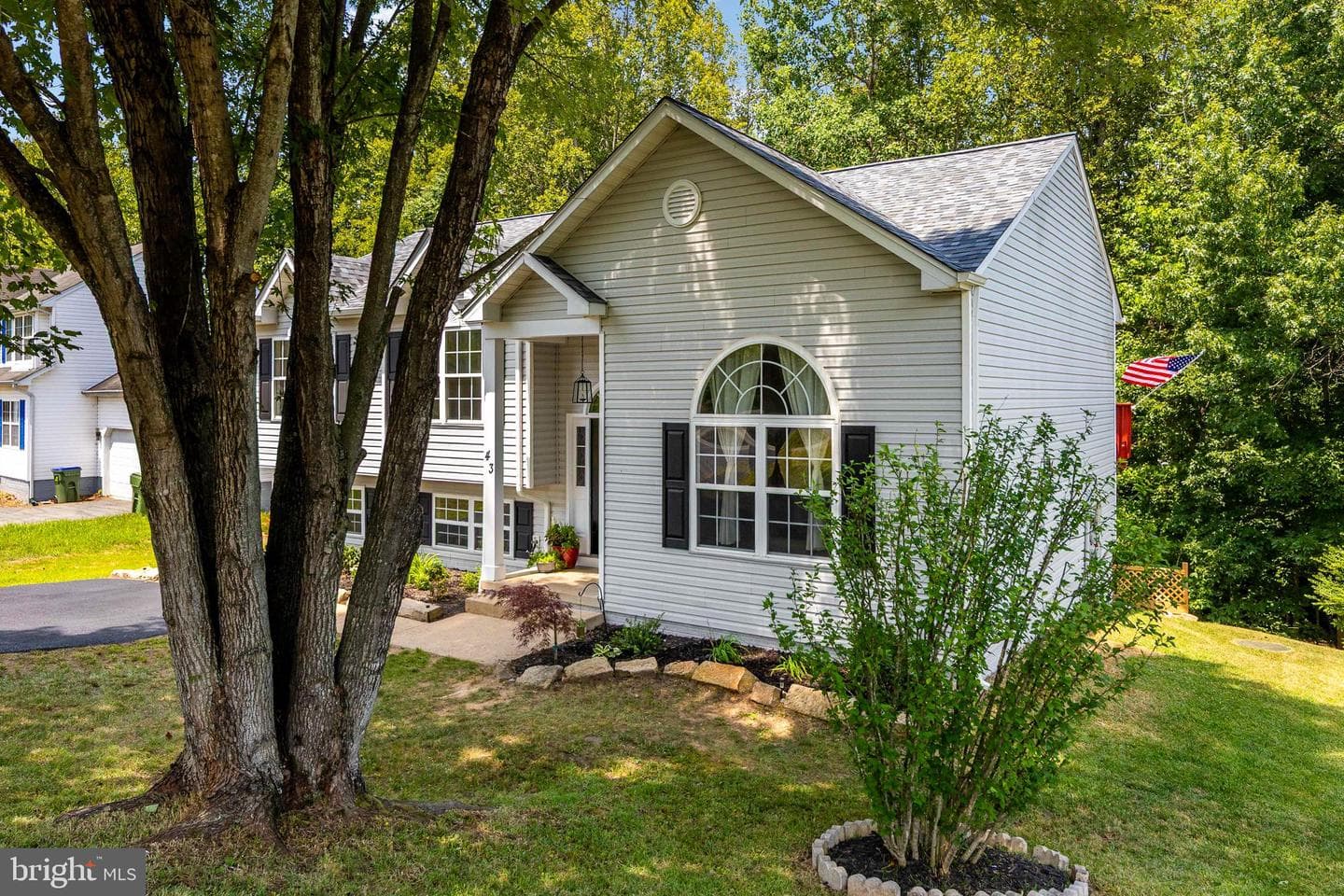 43 Cherry Laurel Drive photo 4