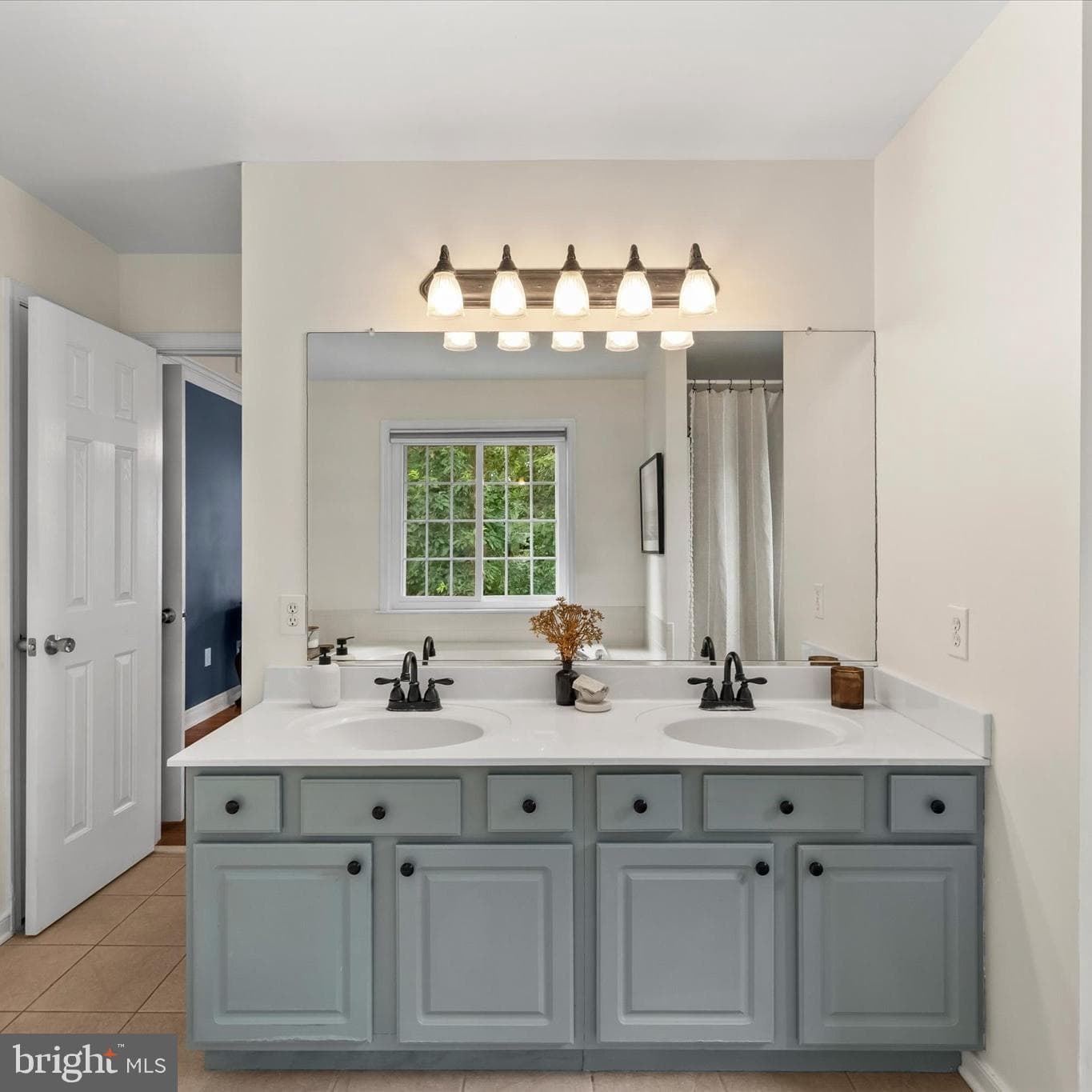 70 Greenhill Lane photo 17