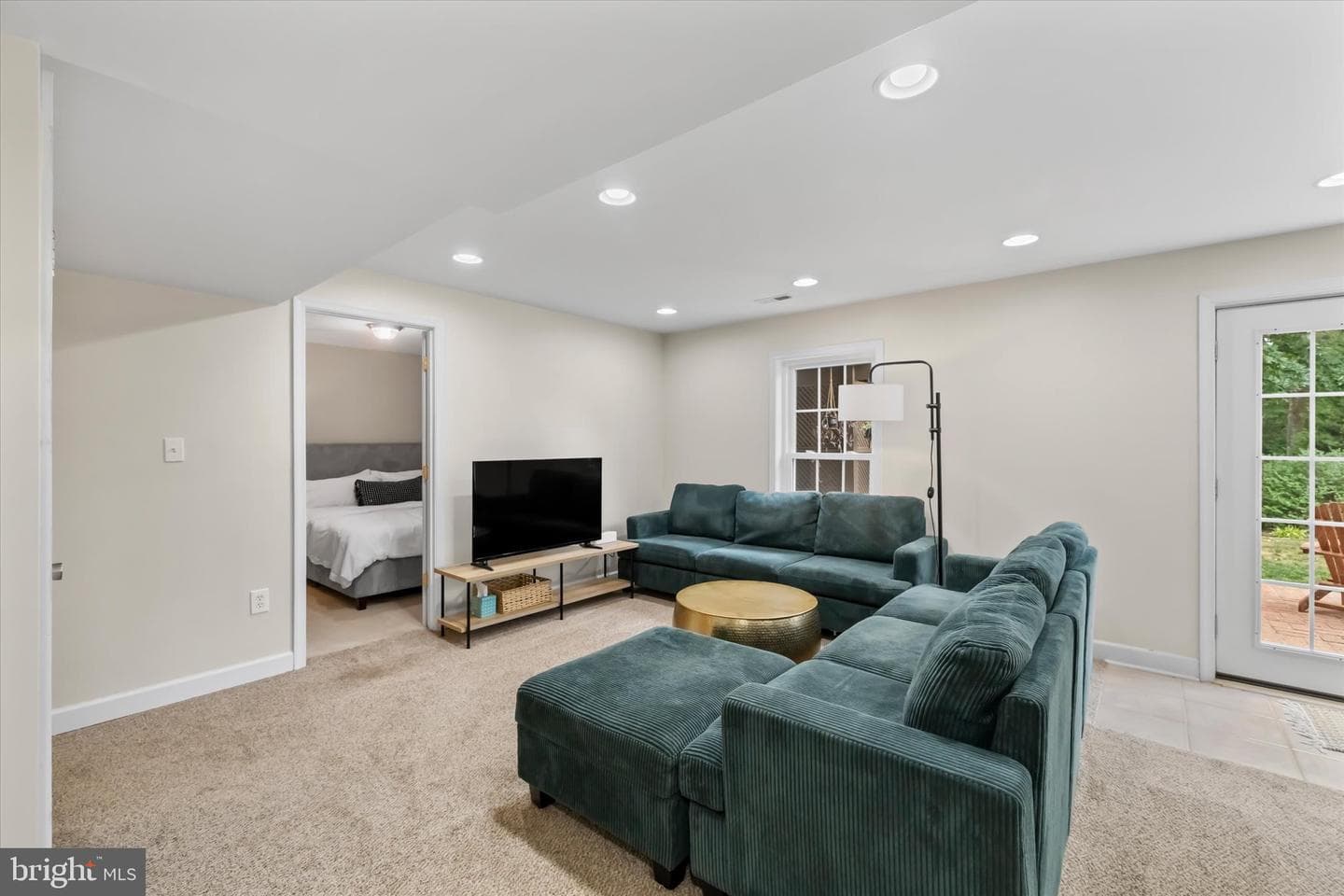 70 Greenhill Lane photo 28