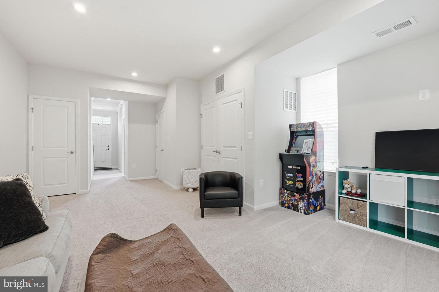 618 Streamview Drive photo 22