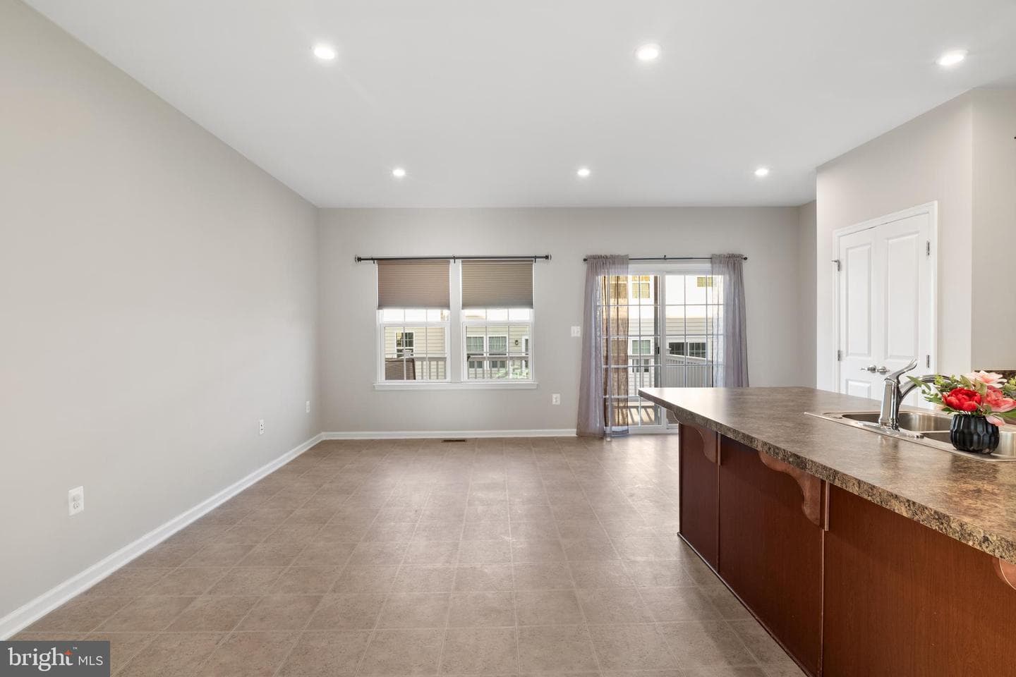 515 Streamview Drive photo 15