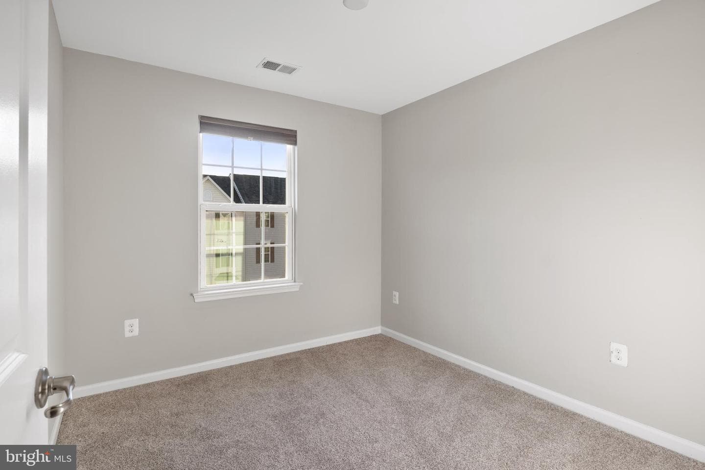 515 Streamview Drive photo 22