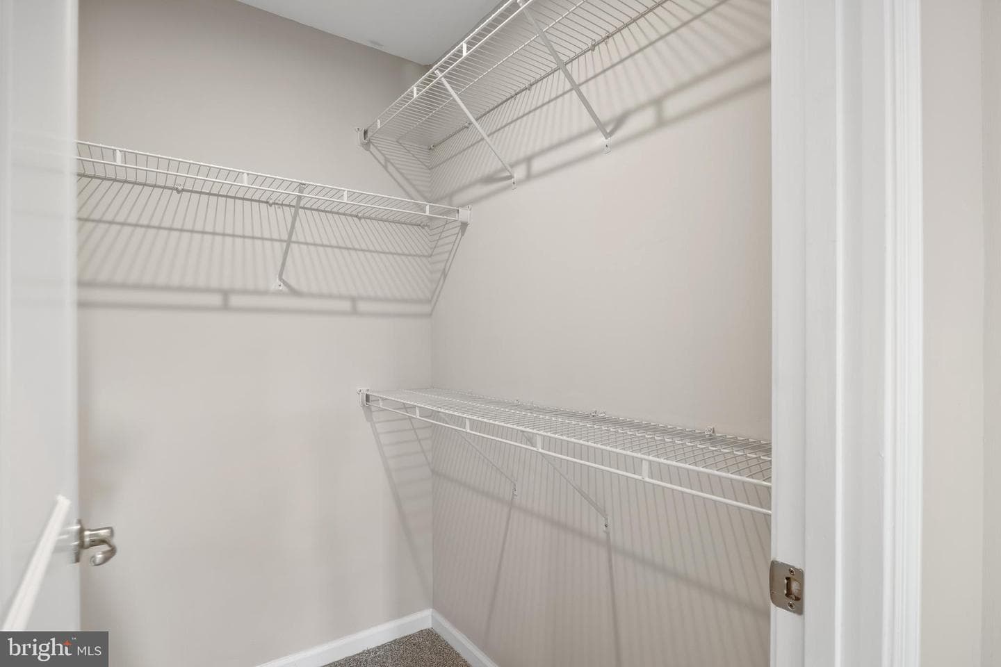 515 Streamview Drive photo 26