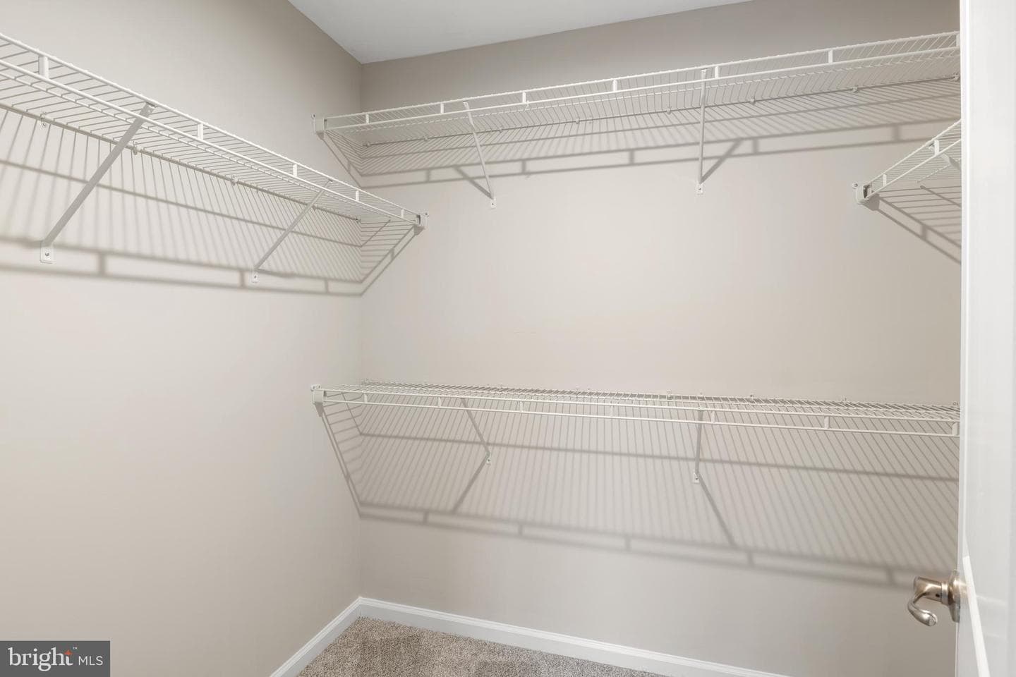 515 Streamview Drive photo 30
