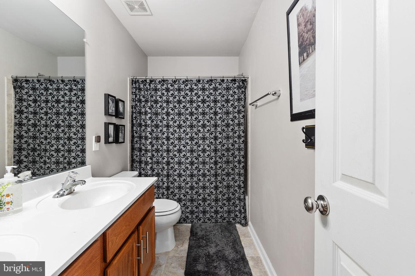 89 Charter Gate Drive photo 46