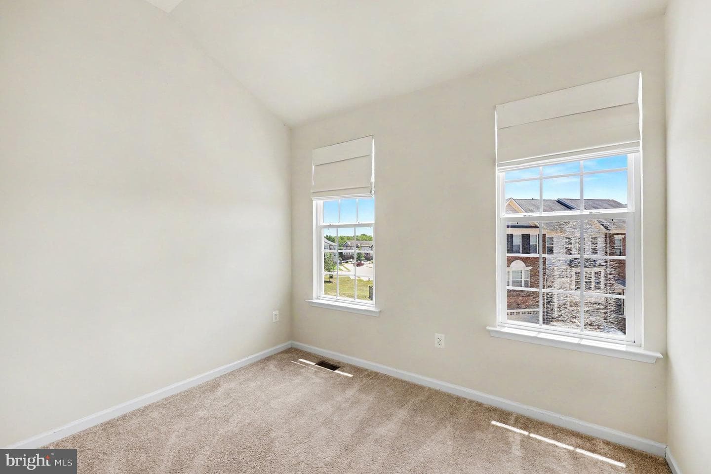 12 Lamplighter Lane photo 16