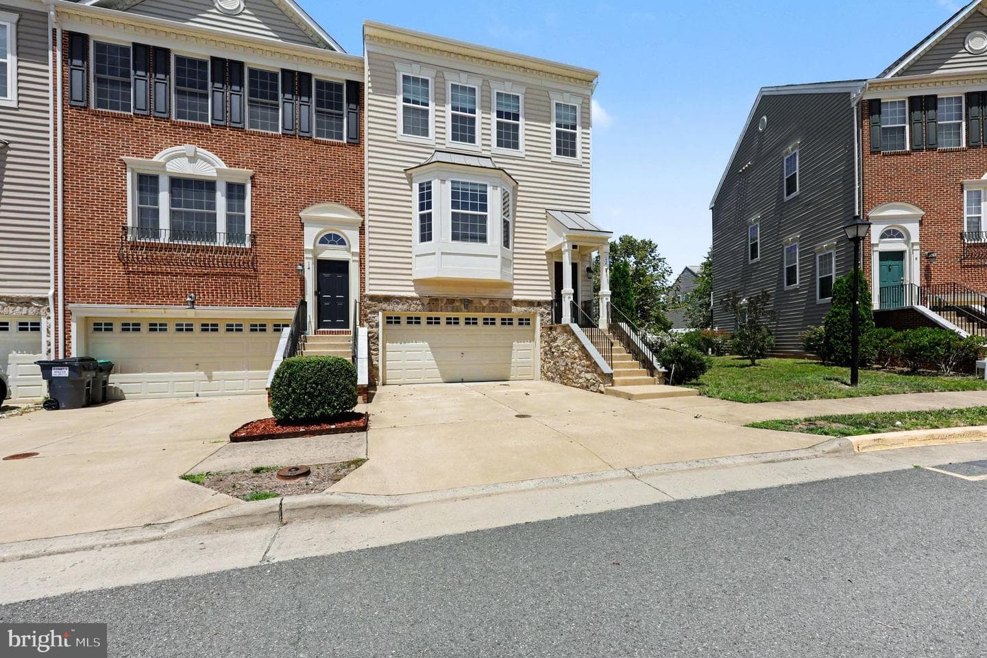12 Lamplighter Lane photo 4