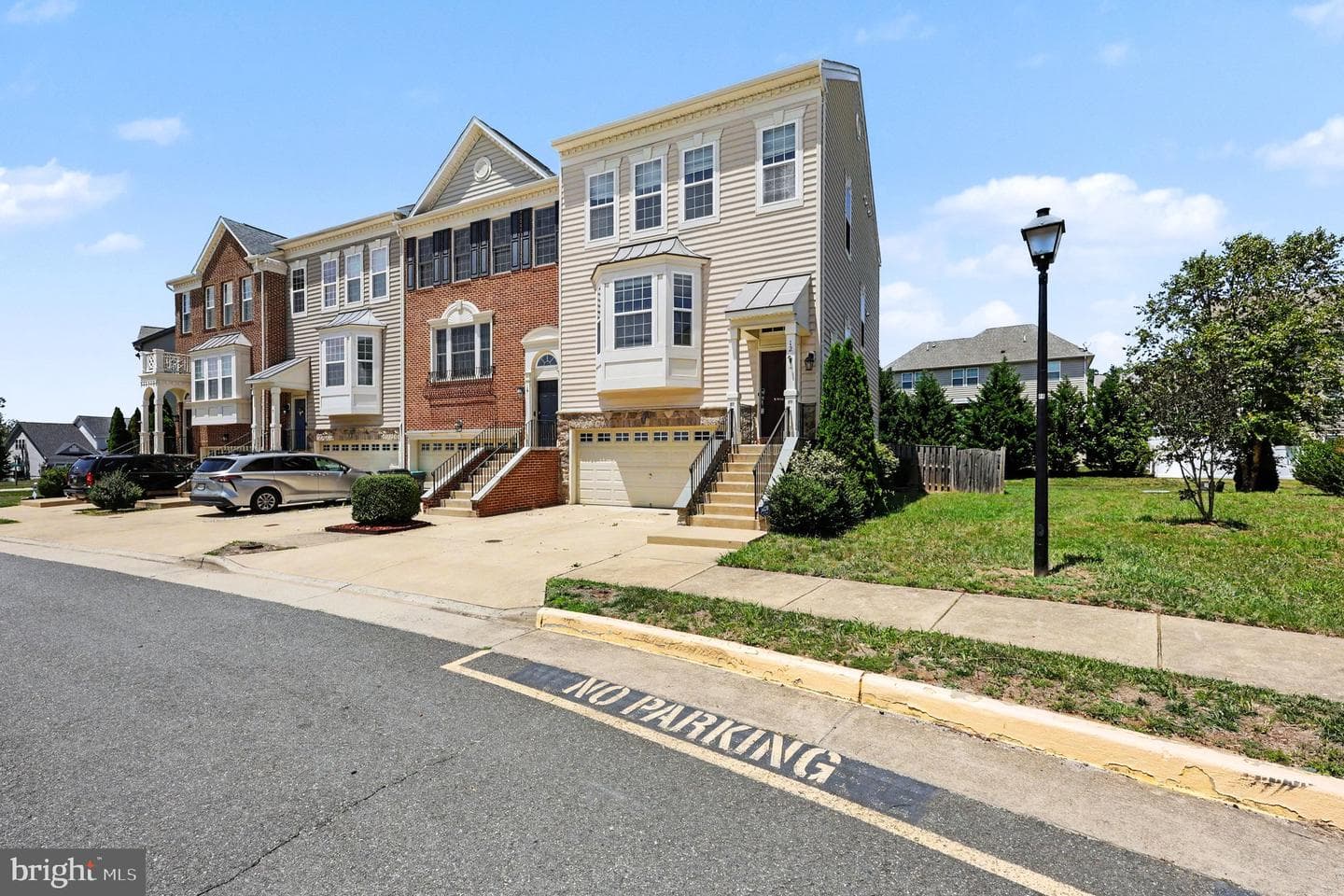 12 Lamplighter Lane photo 5