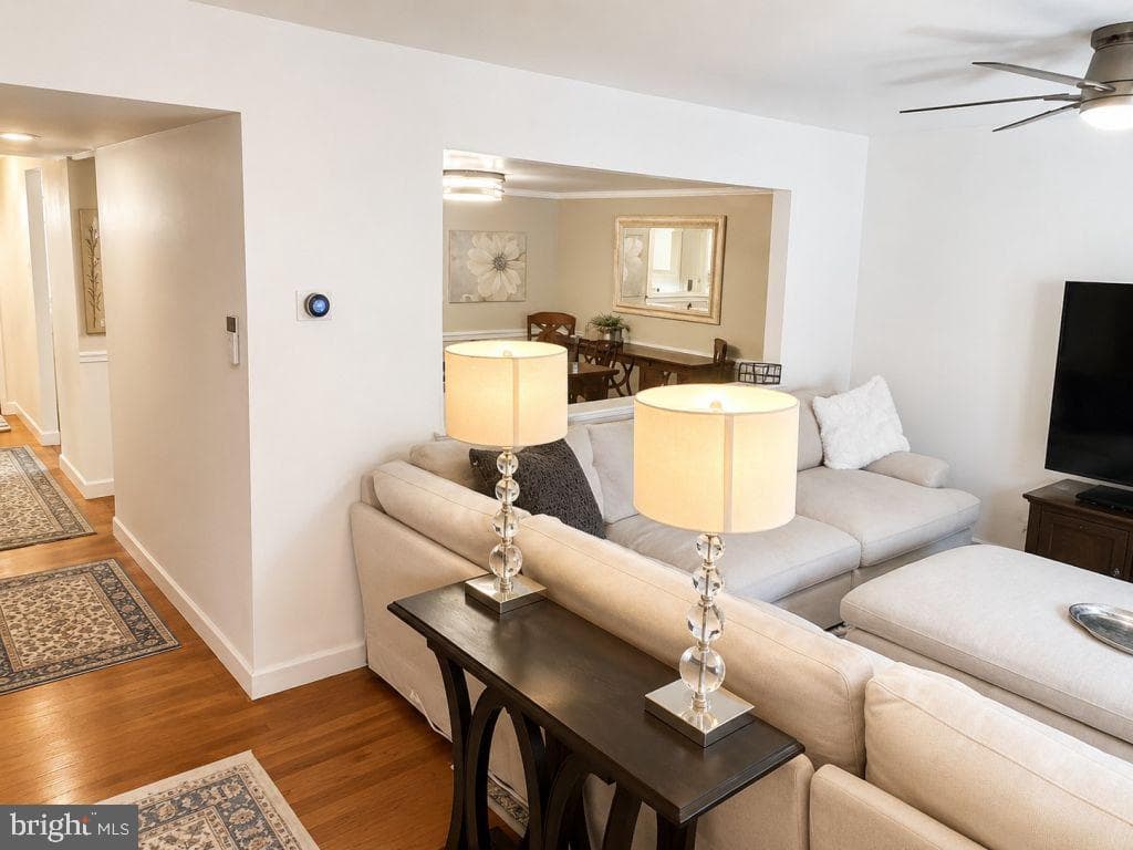1012 James Madison Circle photo 11