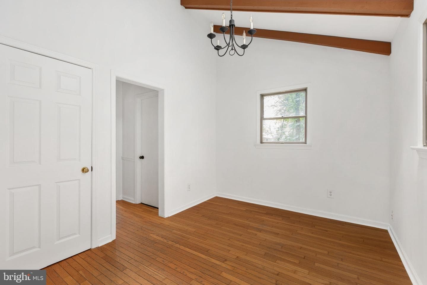 64 Greenridge Drive photo 8