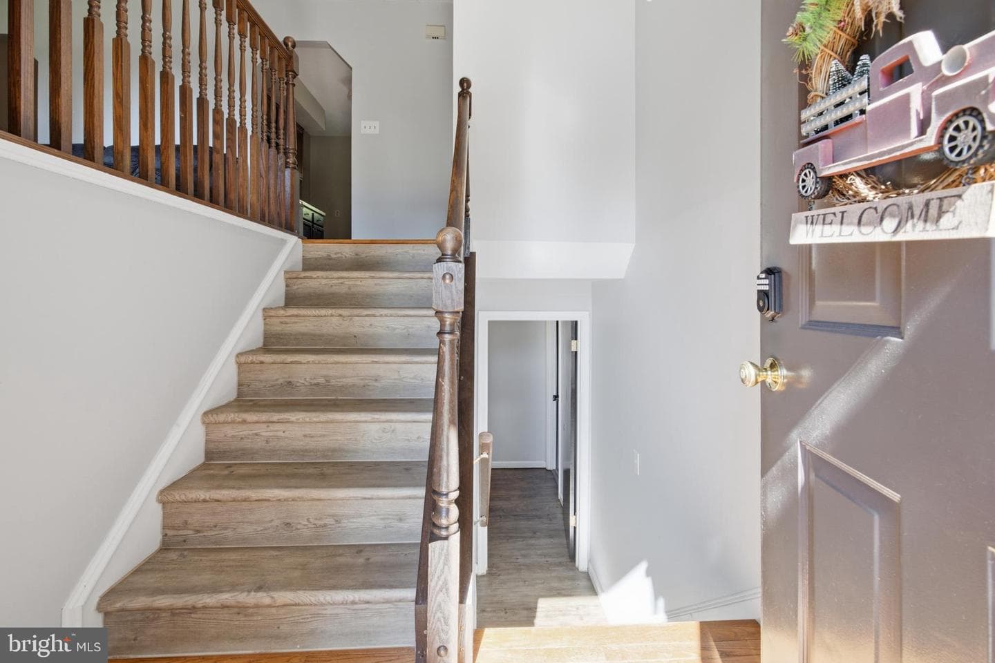 2080 Mountain View Road photo 4