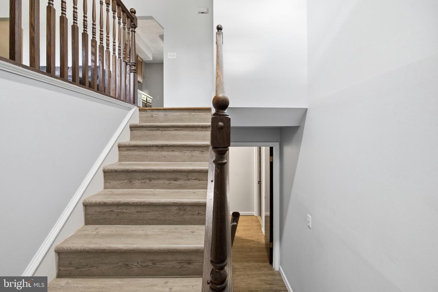 2080 Mountain View Road photo 5