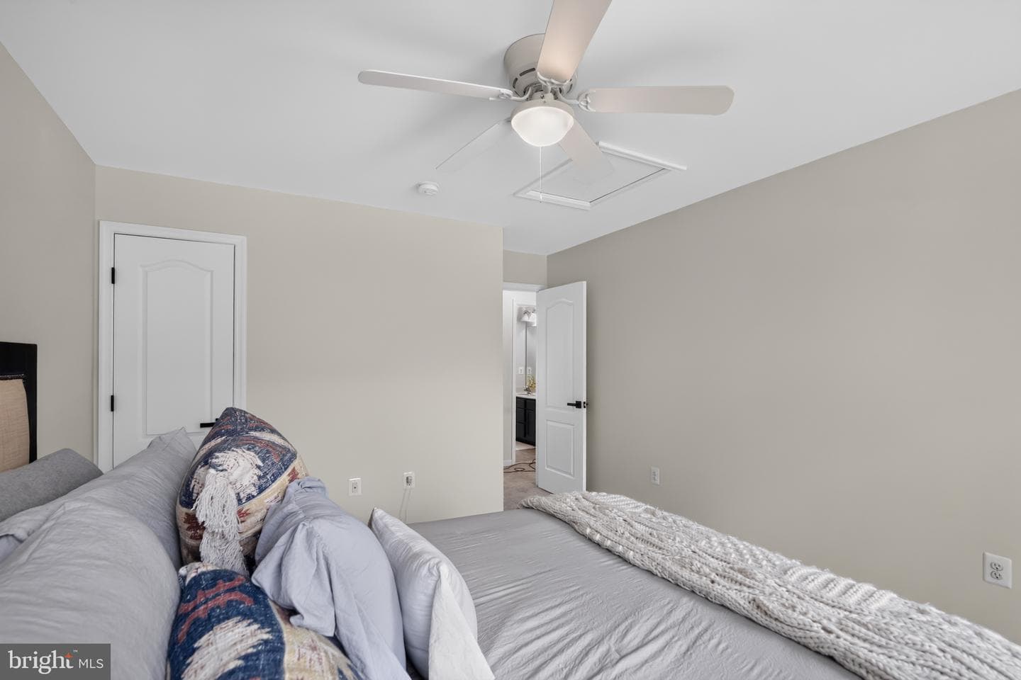 526 Fair Havens Lane photo 40