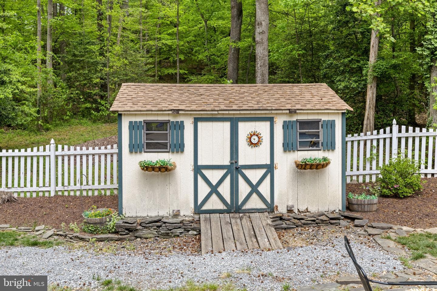 100 Boscobel Road photo 14