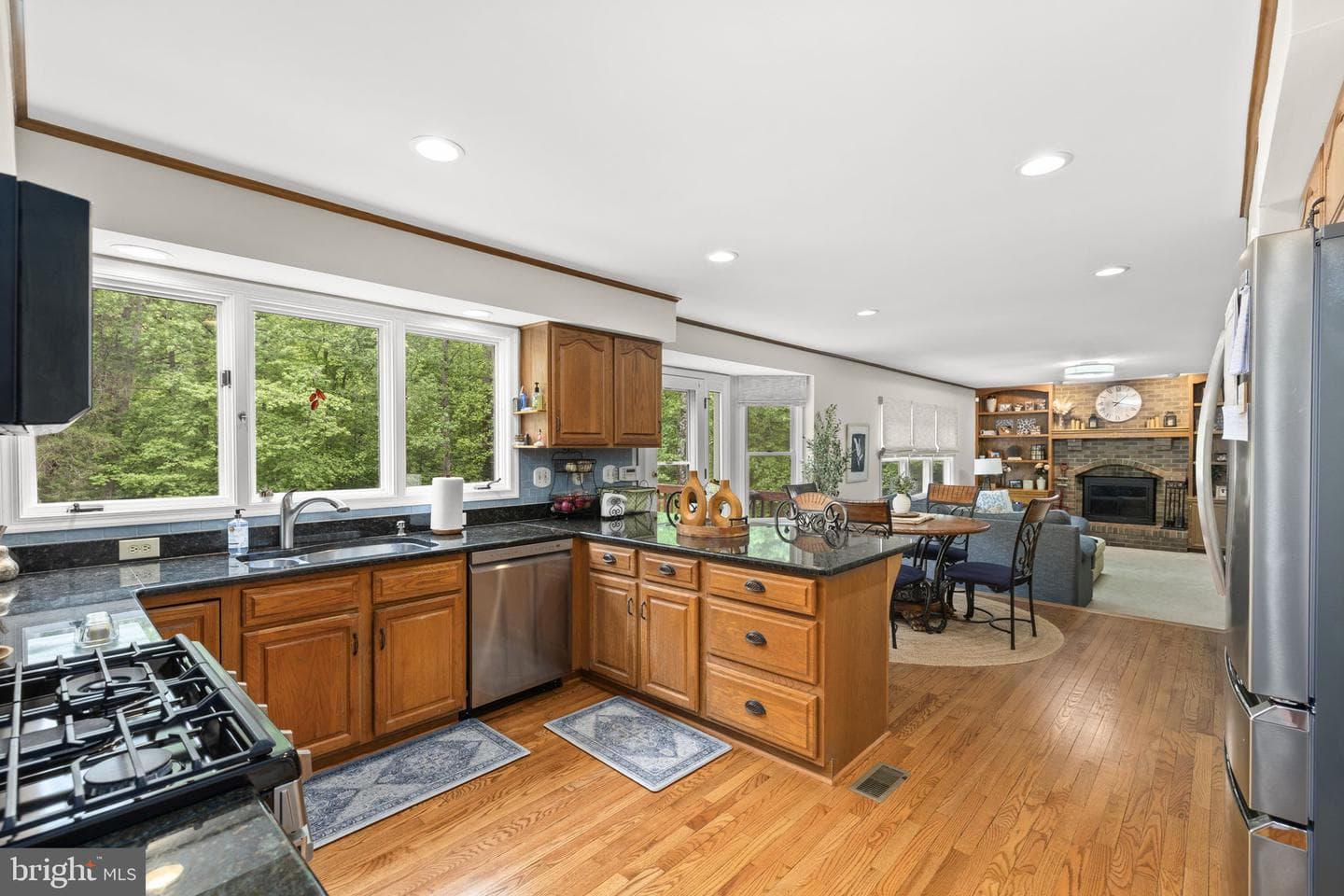 100 Boscobel Road photo 21