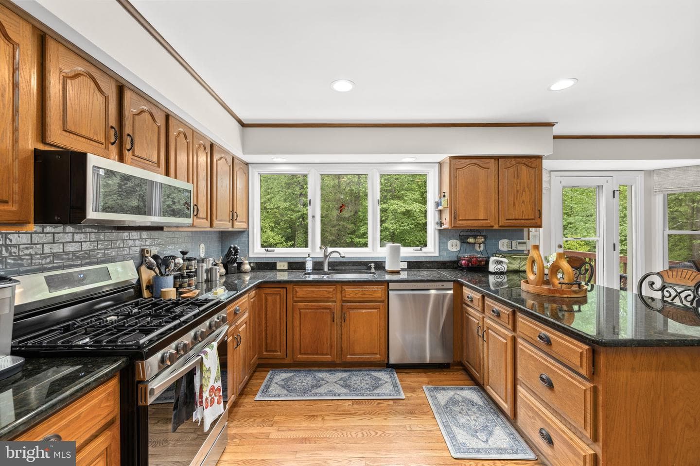 100 Boscobel Road photo 22