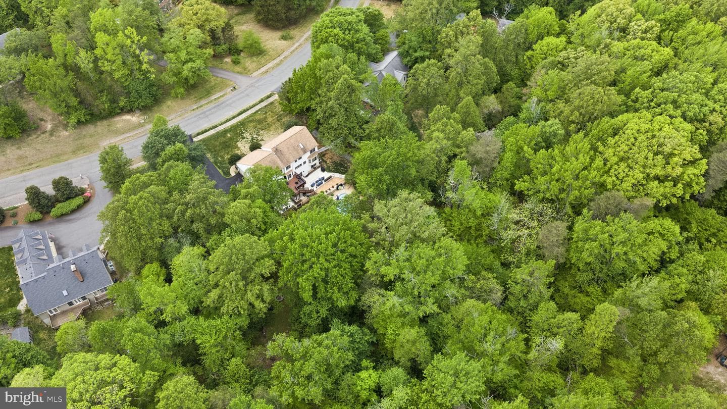 100 Boscobel Road photo 65