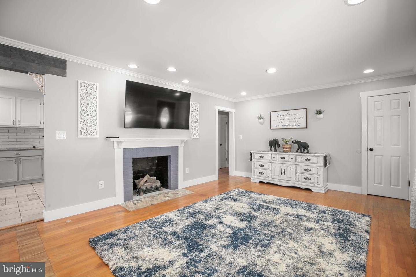 607 Culpeper Street photo 4